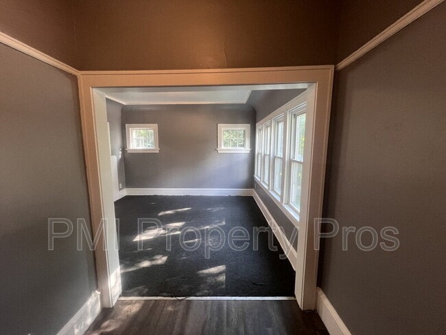 Building Photo - 1536 N 38th St