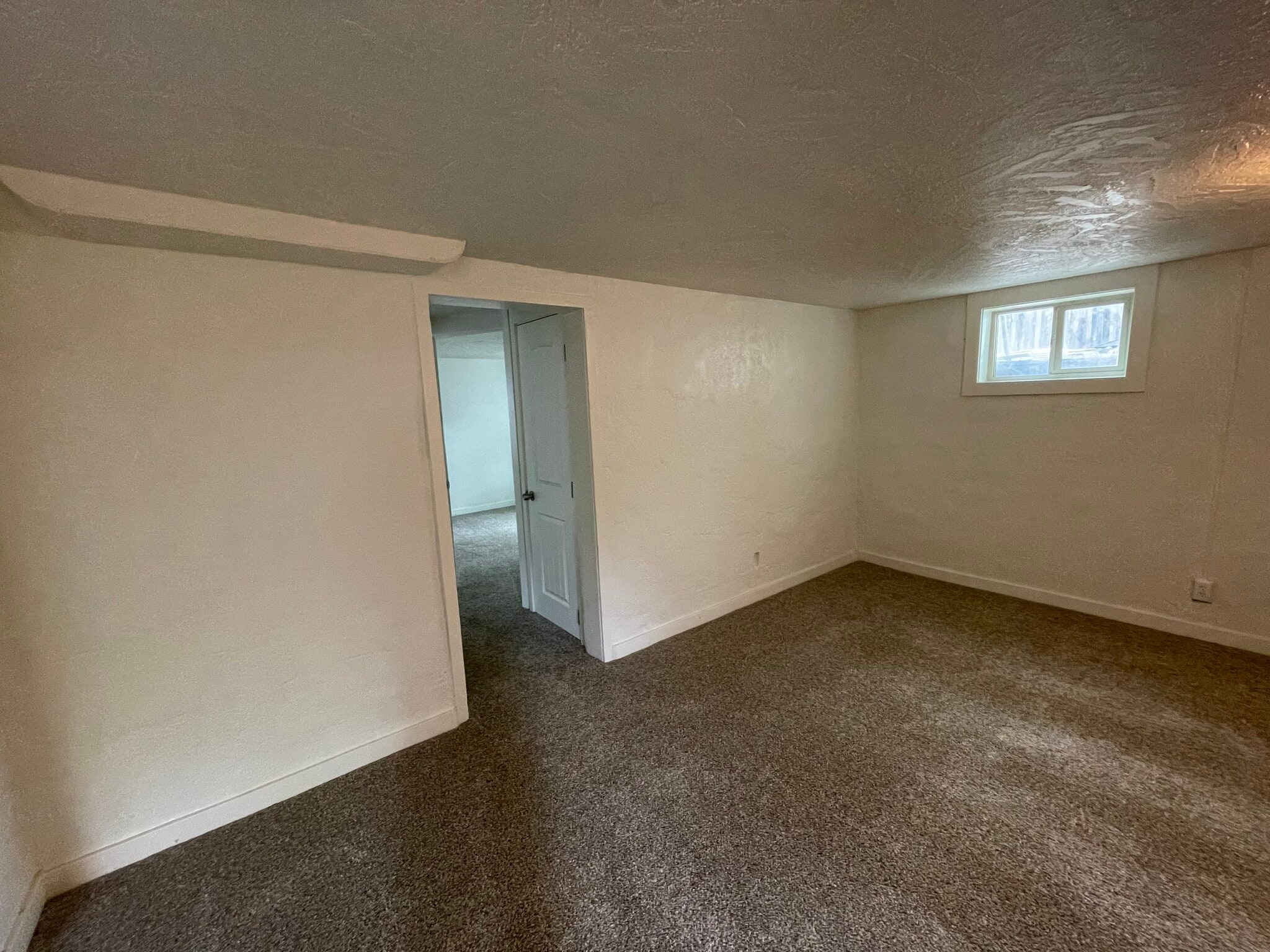 Building Photo - 419 S Garden St