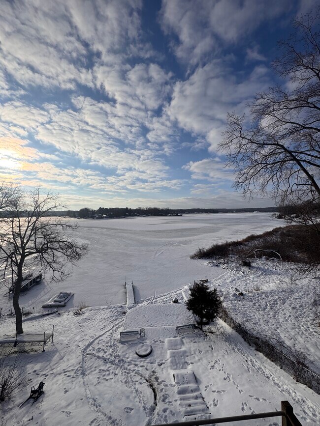 Building Photo - 11589 Ember Rd