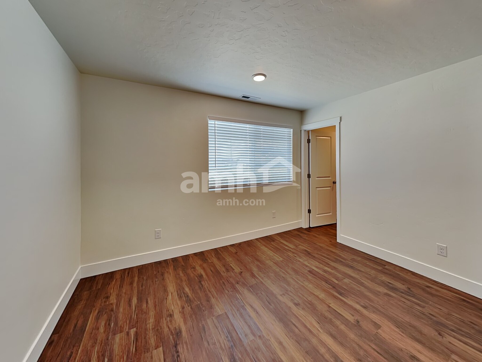 Building Photo - 9357 W Dove Creek St
