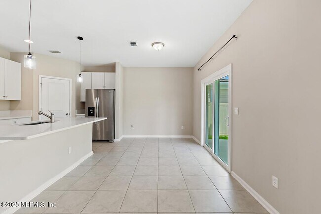 Building Photo - 230 Starnberg Ct