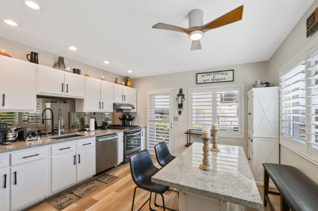 Building Photo - 8040 Tatum Waterway Dr