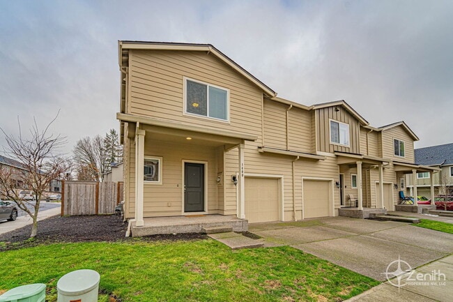 Building Photo - 1400 NE 85th Way