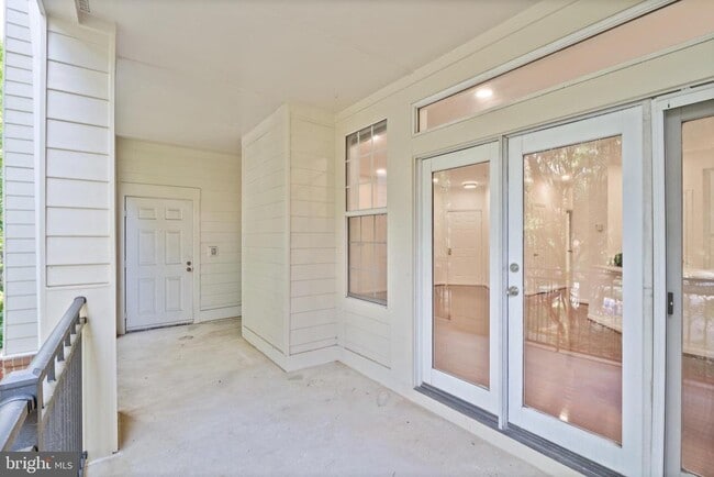 Building Photo - 1324 Garden Wall Cir
