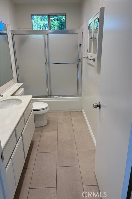 Building Photo - 24324 Val Verde Ct