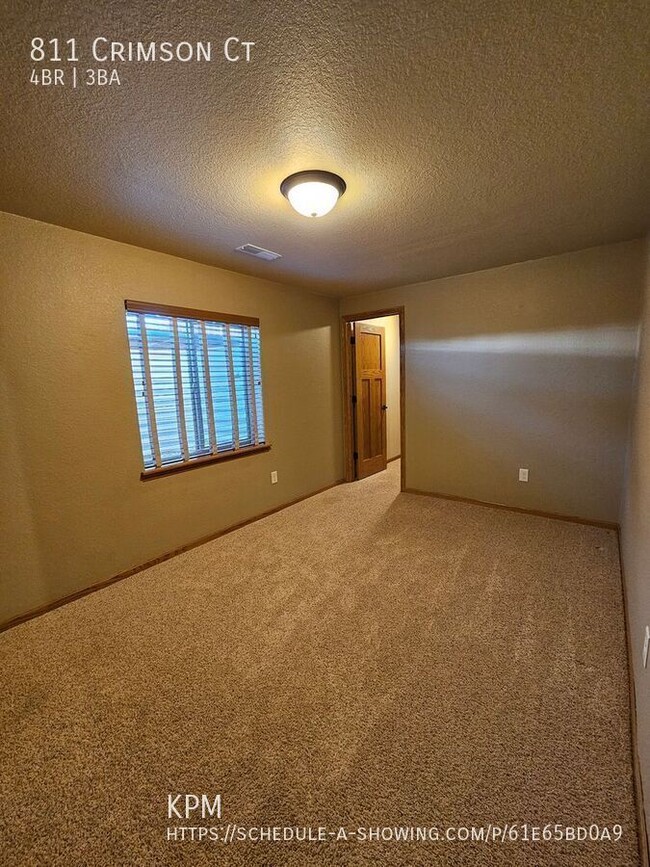 Building Photo - 4 BED | 3 BATH | DOUBLE GARAGE | SINGLE-FA...