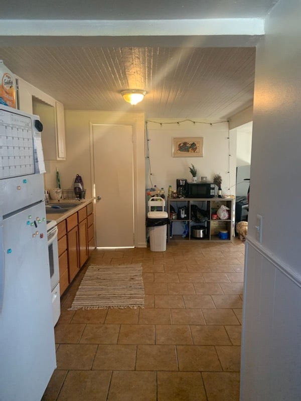 Building Photo - 516 Monroe St