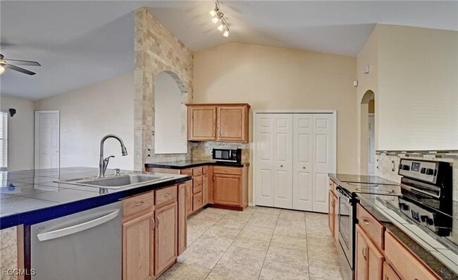 Building Photo - 1729 NE 21st St