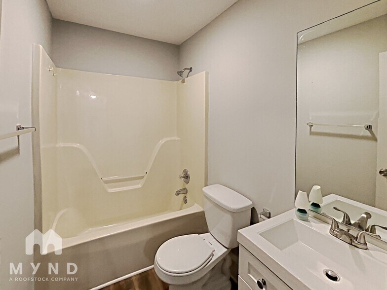 Building Photo - 10172 Allen Dr SW