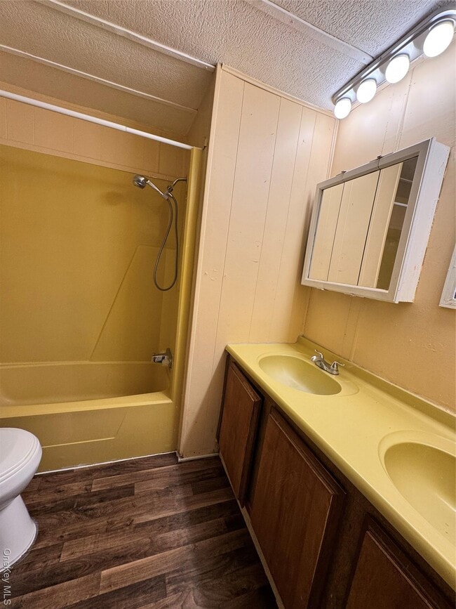 Building Photo - 19 Griffin Ln