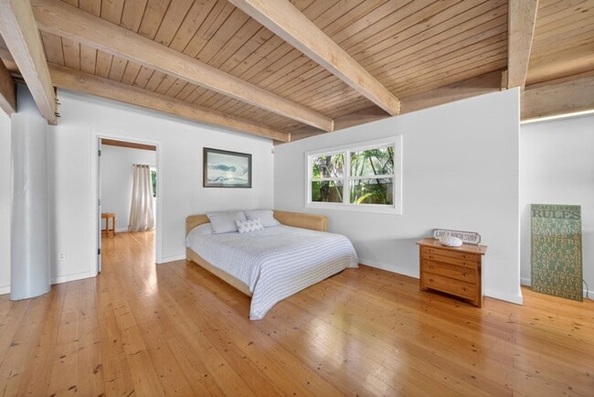 Building Photo - 59-60 Huelo Street