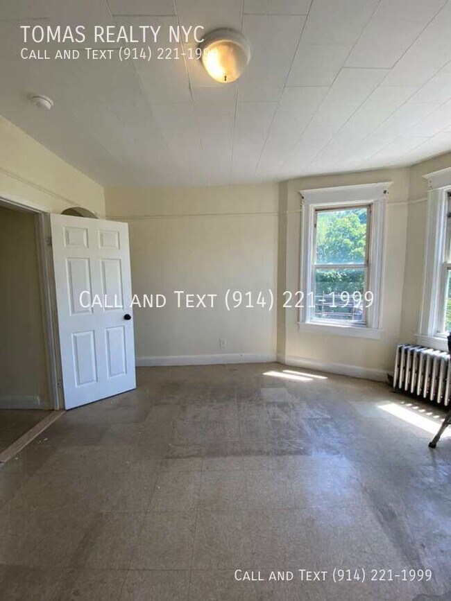 Building Photo - 121 Yonkers Ave