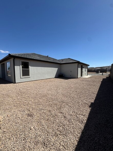 Building Photo - 663 Molveno Trl
