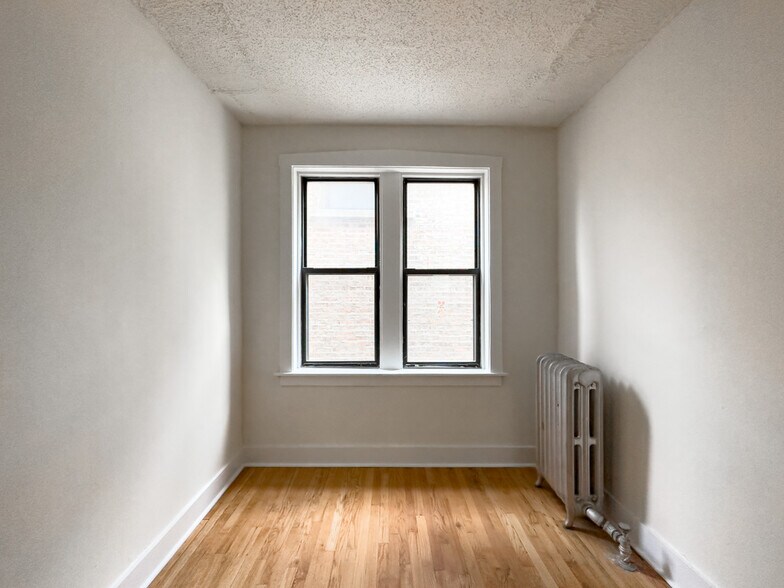 Building Photo - 1540 N Kedzie Ave