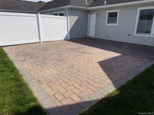 Building Photo - 6 Hillview Ct