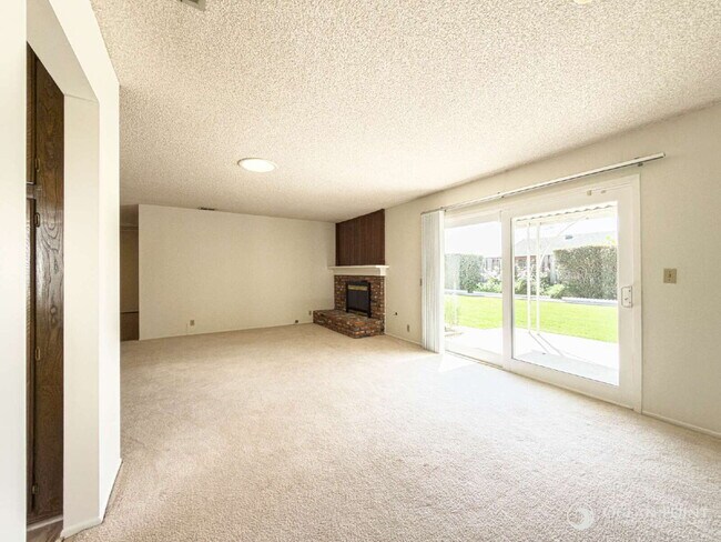 Building Photo - Charming 3-Bed, 2-Bath Home in the Heart of Ventura | 1,465 Sq Ft