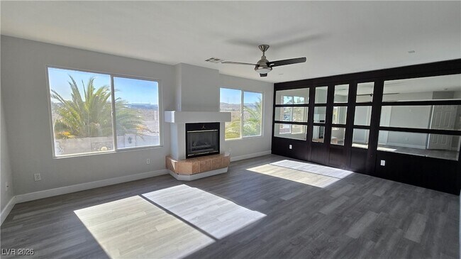 Building Photo - 8445 Montana Stream Ave