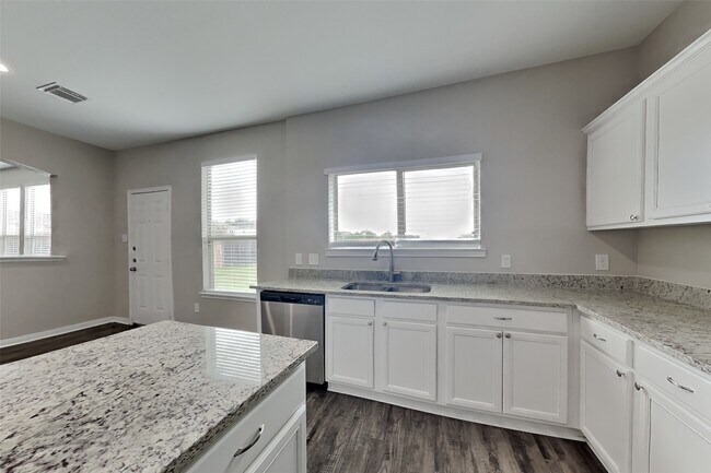 Building Photo - 2902 Crestbrook Bend Ln