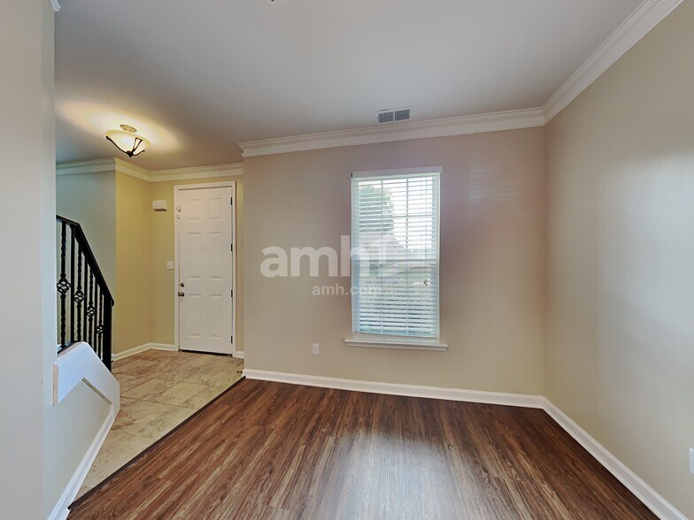 Building Photo - 4940 Grace View Ln