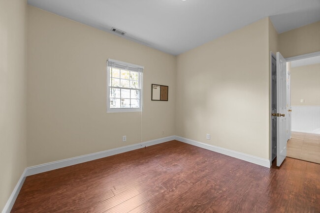 Building Photo - 6423 New Market Way