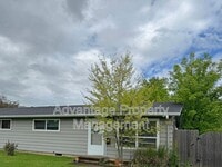 Building Photo - 1521 NW Kings Blvd
