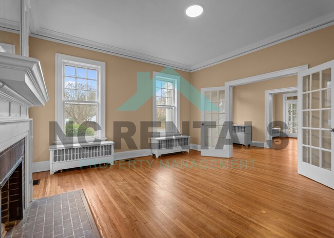 Building Photo - 521 Park Pl