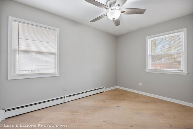 Building Photo - 629 S Main St