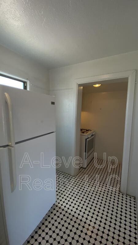 Building Photo - 318 N Euclid Ave