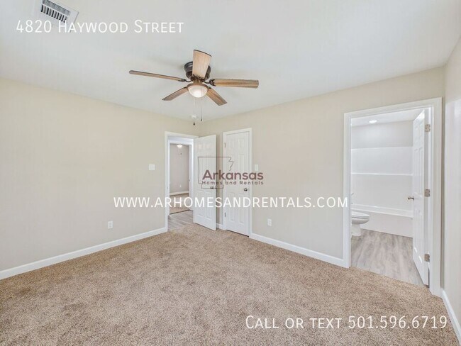 Building Photo - 4820 Haywood St