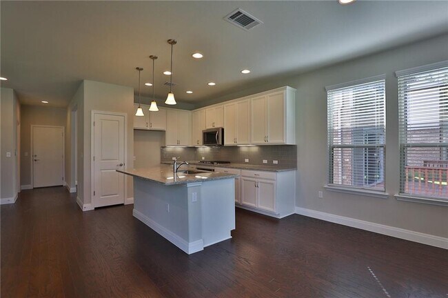 Building Photo - 10606 Turnbull Loop