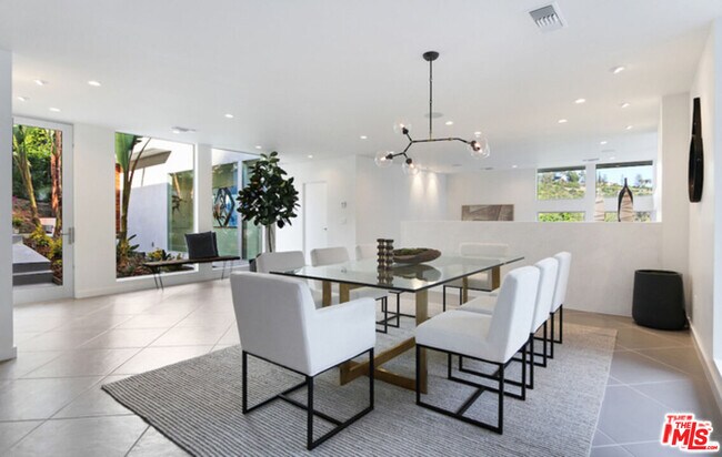 Building Photo - 10486 Sandal Ln