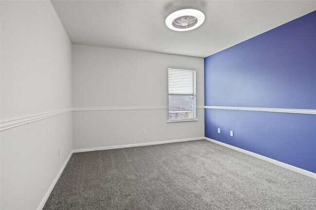 Building Photo - 30322 Deleon Fields Dr