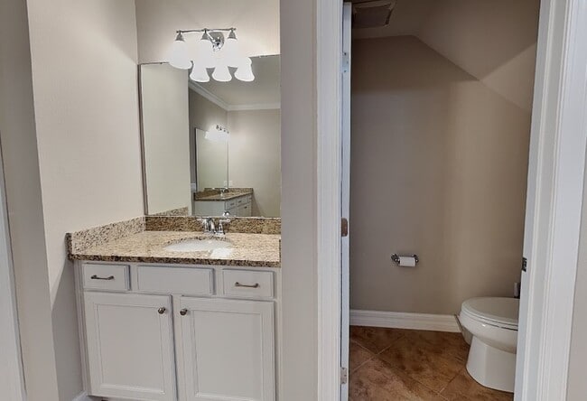 Building Photo - 10713 BERRY Crk Rd