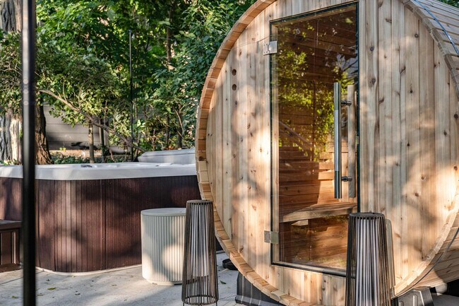 Building Photo - 52 Church St