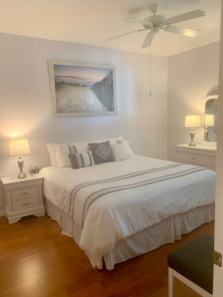 Building Photo - 3950 Loblolly Bay Dr