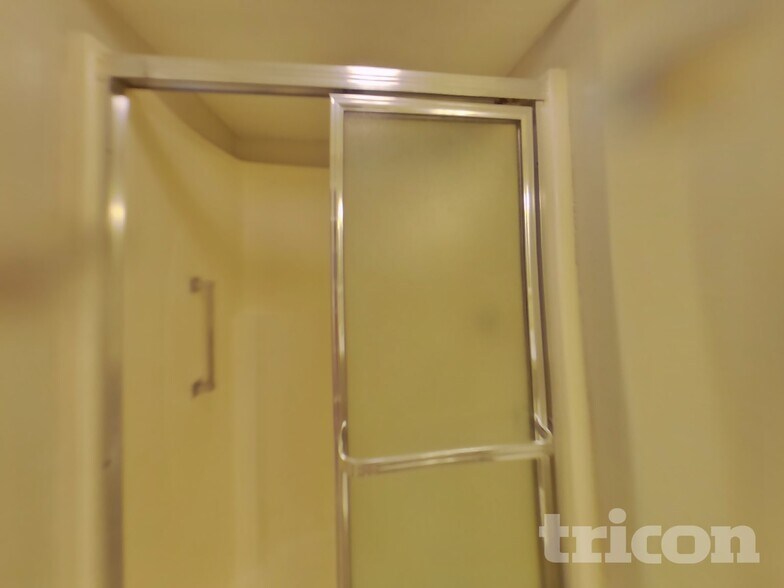 Building Photo - 7213 NW Rhododendron Pl