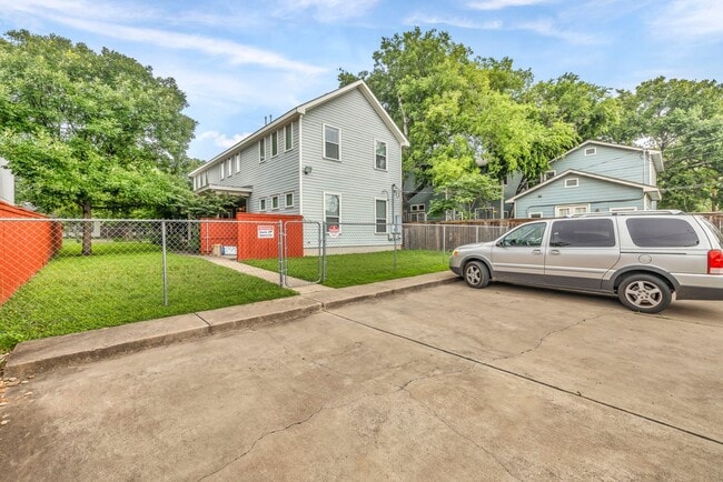 Building Photo - 4517 Depew Ave