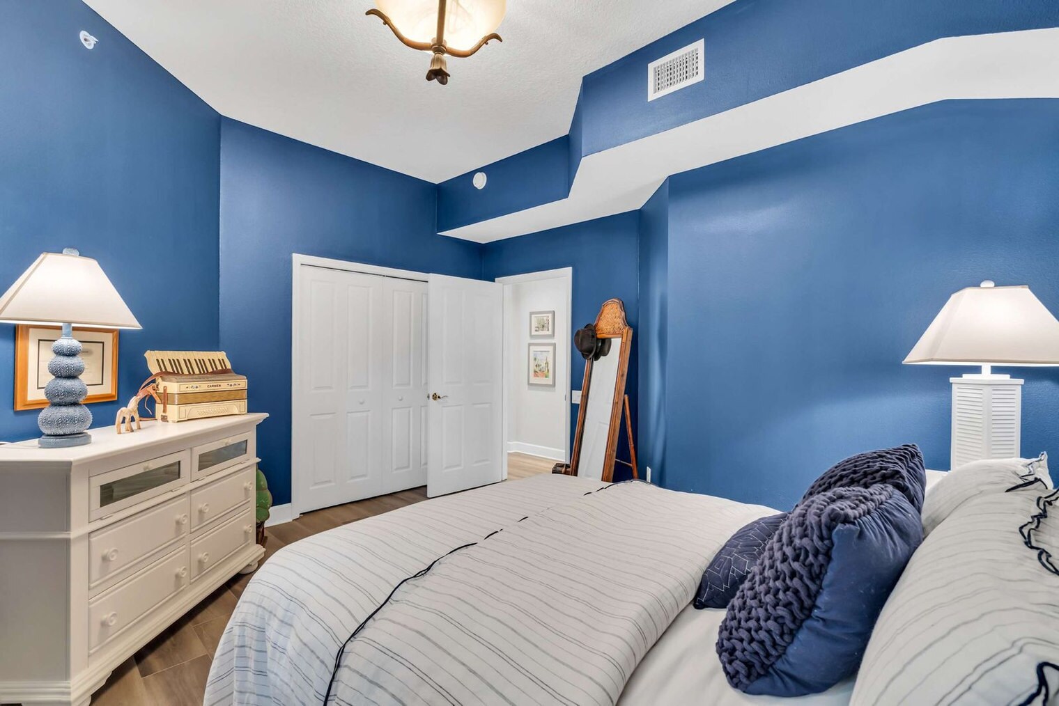 Building Photo - 5204 Bouchard Cir