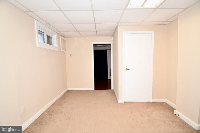 Building Photo - 3850 Quarry Ave