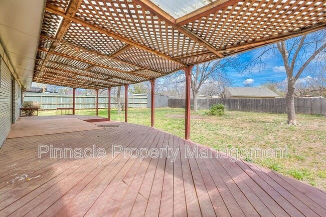 Building Photo - 2618 A&M