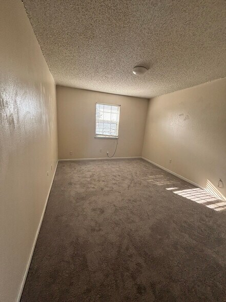 Building Photo - 219 Rosemary St