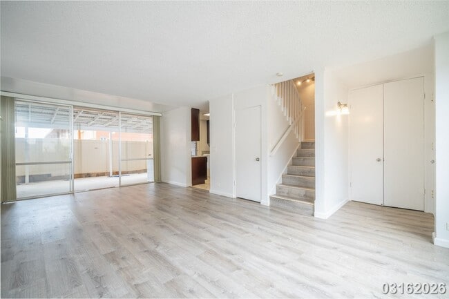 Building Photo - 1158 Hoola Pl