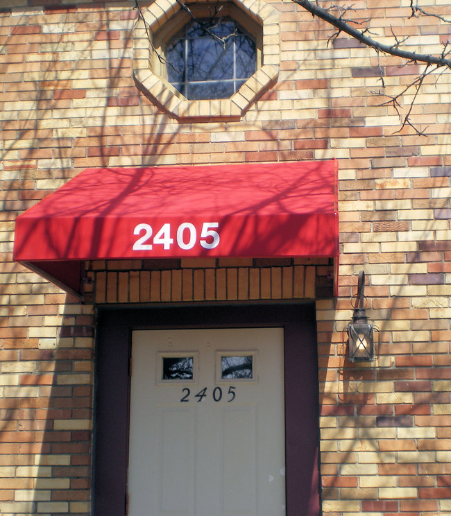 Building Photo - Charleston Square