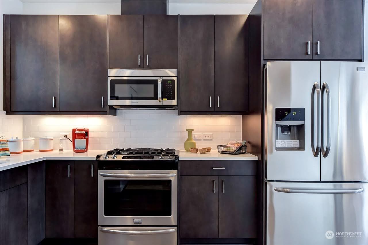 Building Photo - 1908 24th Ave S