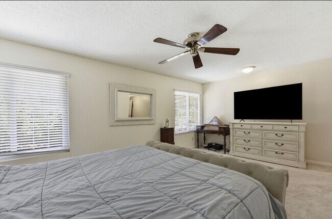 Building Photo - Wonderful 4bd/2.5ba Cameron Park Home with Pool and RV Access!