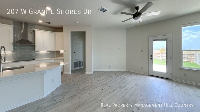 Building Photo - Live By Boerne Lake!