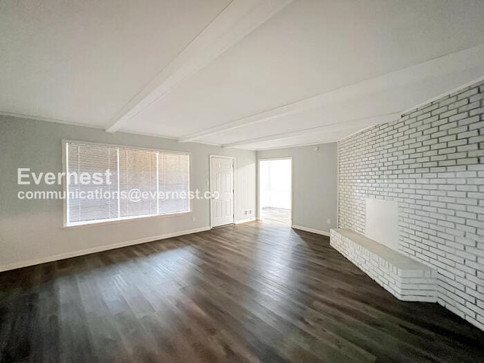 Building Photo - 3129 Domar St