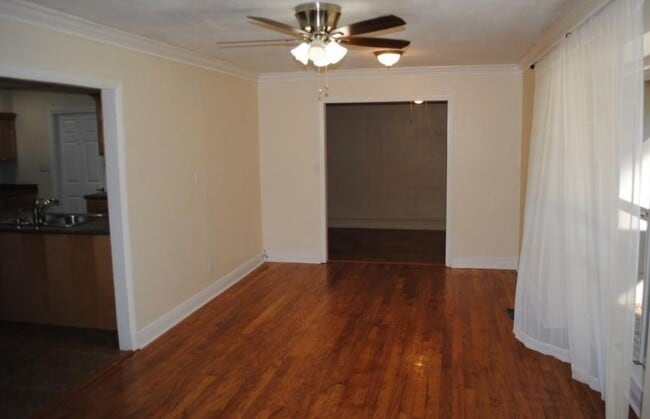 Building Photo - 1830 Wales Dr