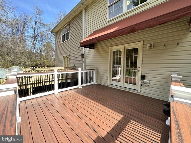 Building Photo - 102 Ridge Ct
