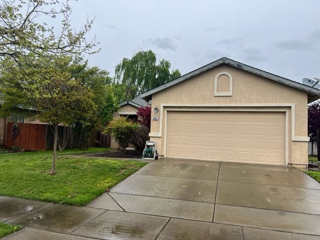Building Photo - 2129 Brent Dr